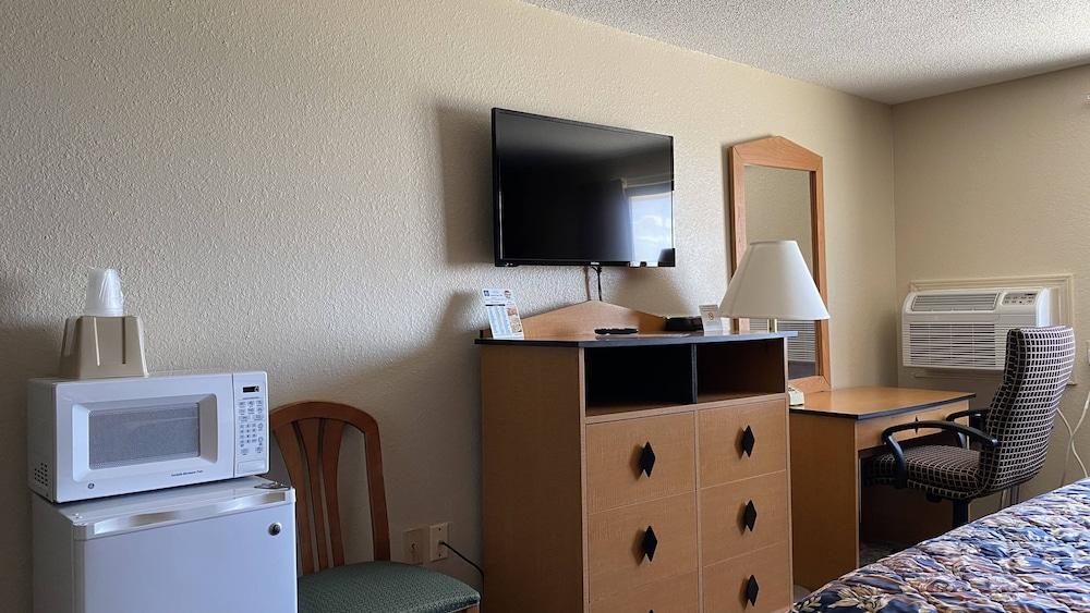 Newton Inn In Newton, KS