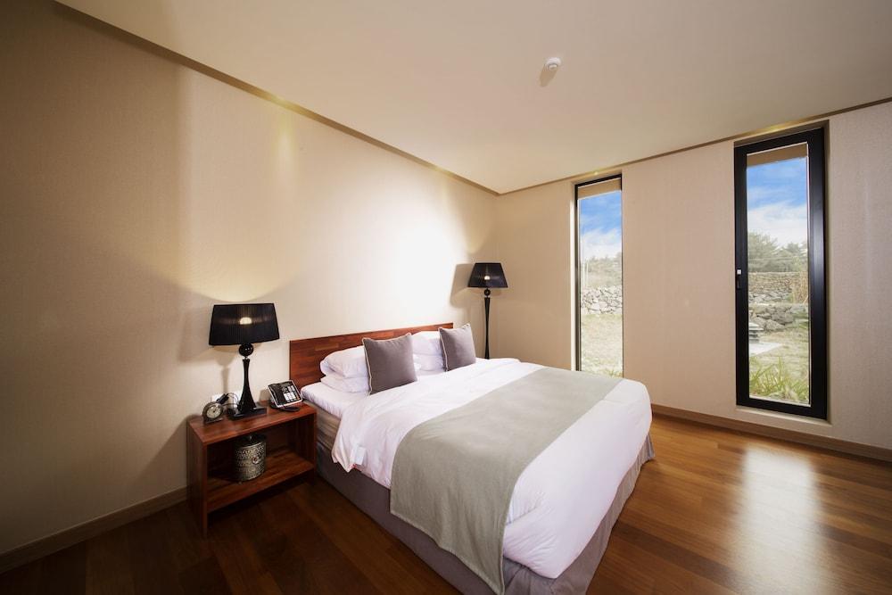 Libentia Hotel & Pool Villa