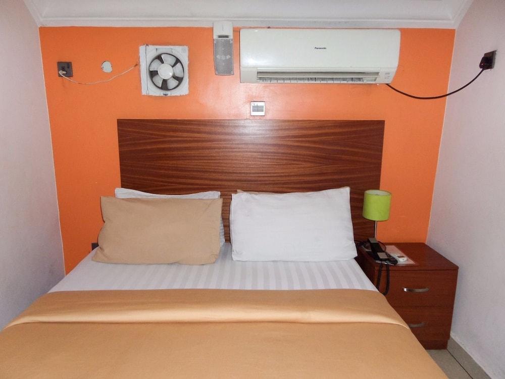 Precinct Comfort Services, Surulere