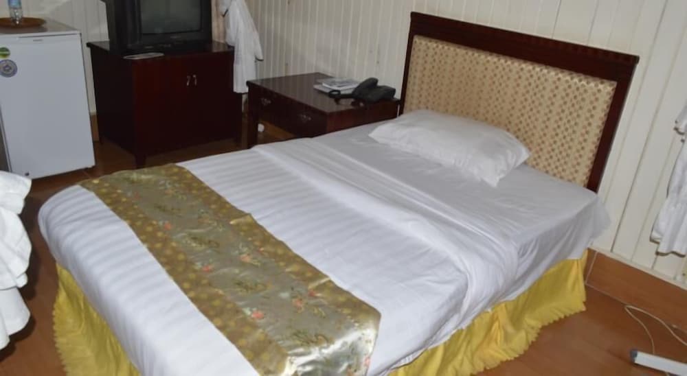 Hotel International 2000