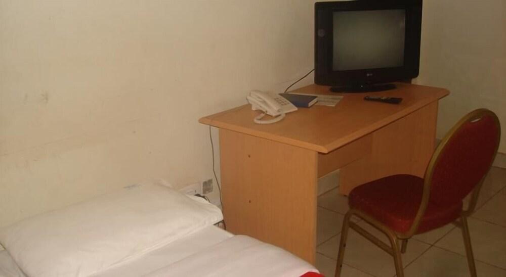 Hotel Nok Continental