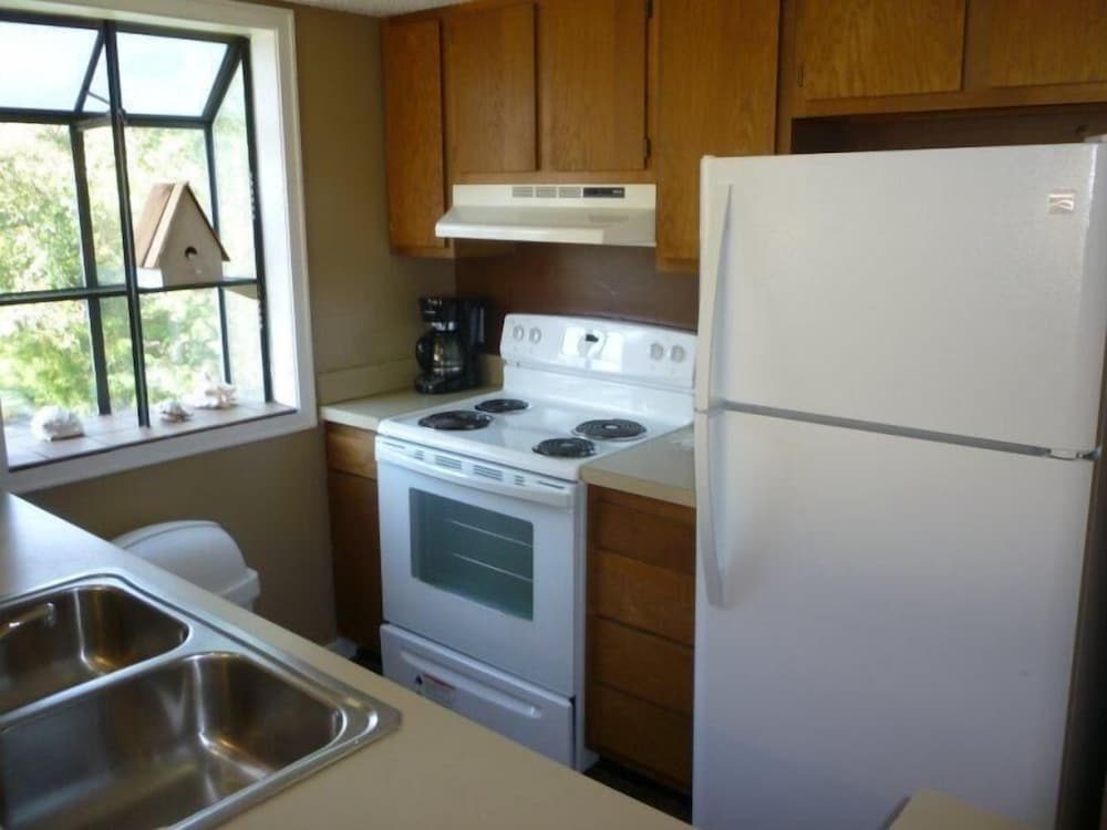 Lake Arrowhead Drive