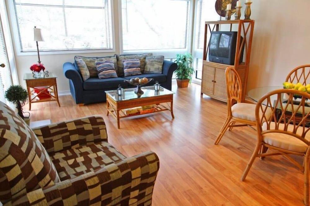 Lake Arrowhead Element