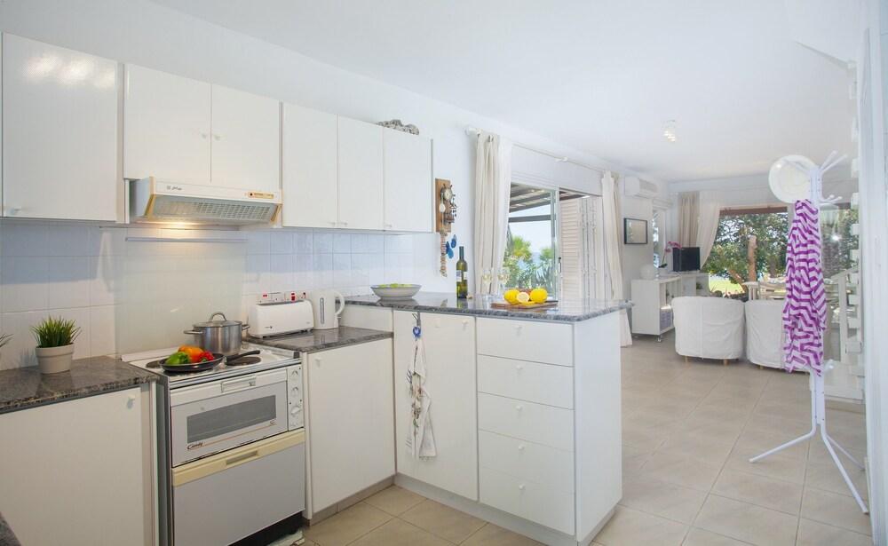 Napa Beachfront Villa