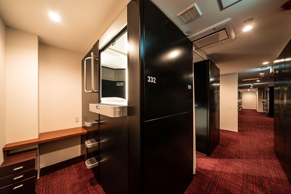 Capsule Plus Yokohama Sauna & Capsule