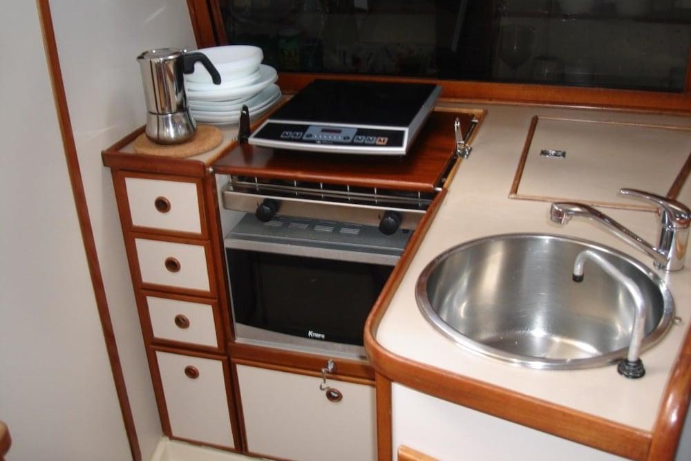 Sailboat Holiday Experience