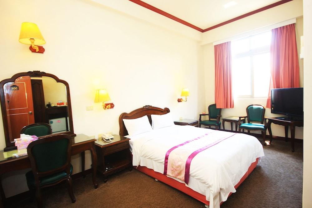 East Commercial Affairs Hotel