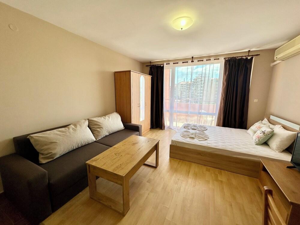 Menada Privilege Fort Beach