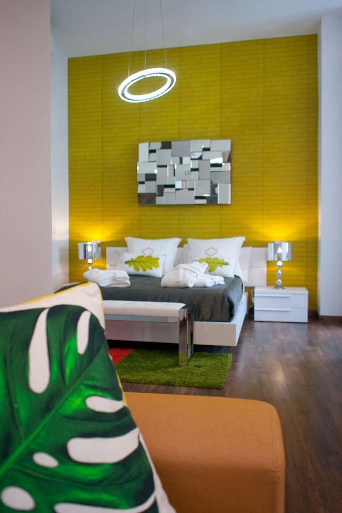 El Escondite de María