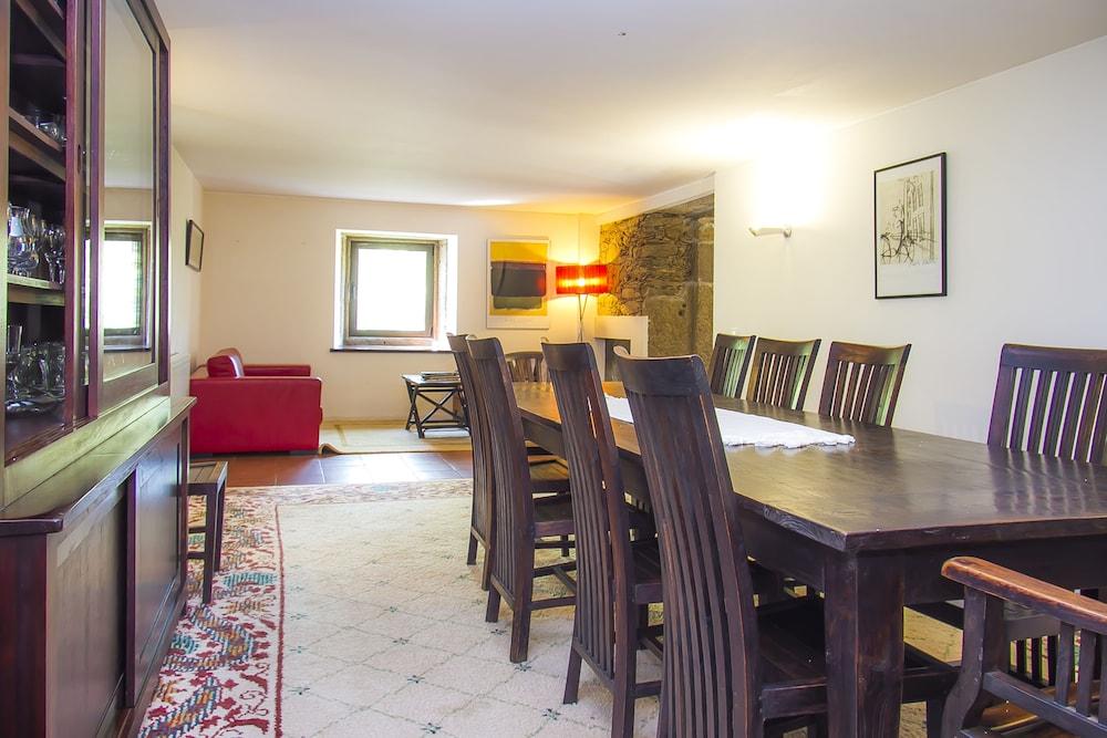 Liiiving in Caminha - Oak Tree Chill