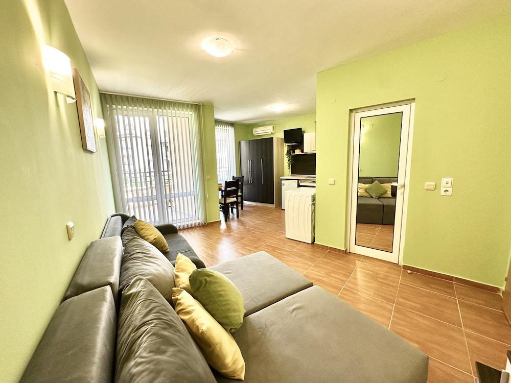 Menada Paradise Dreams Apartments