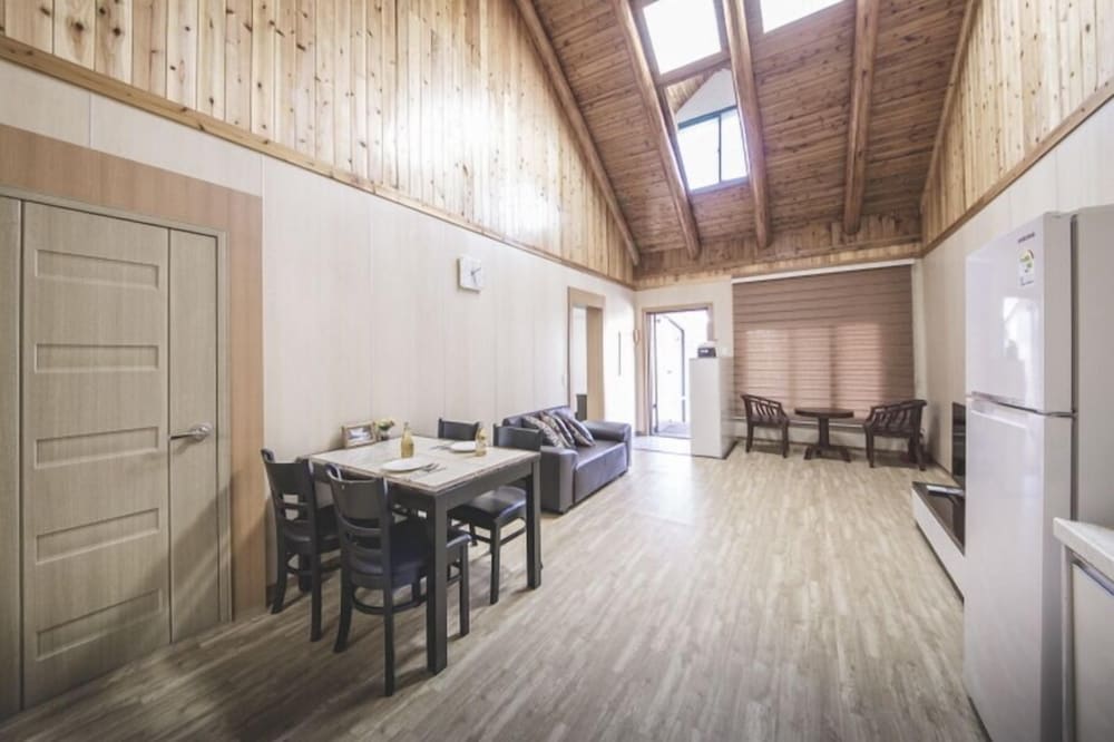 Sunyang Village Dome - Caravan Park