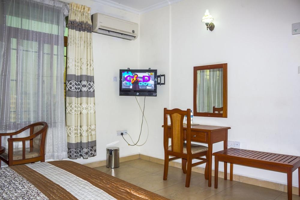 ABC Travellers Hotel