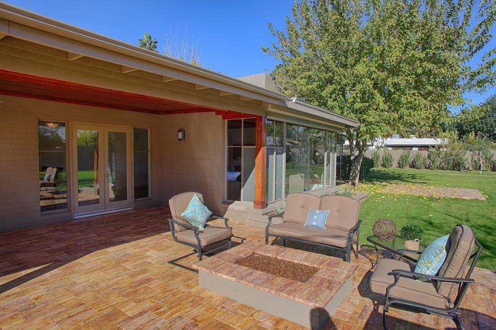 PX001 3 Bedroom Apartment By Senstay