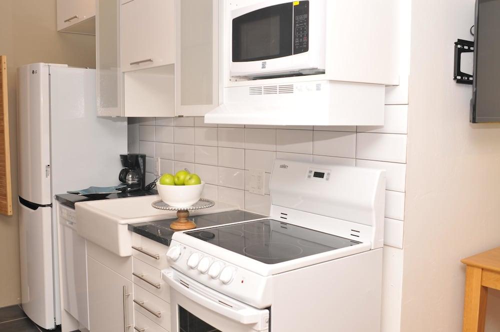 D015 1 Bedroom Apartment By Senstay