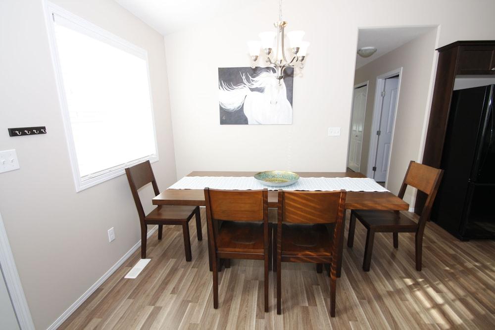 Hampton 3bd 2br near Airport