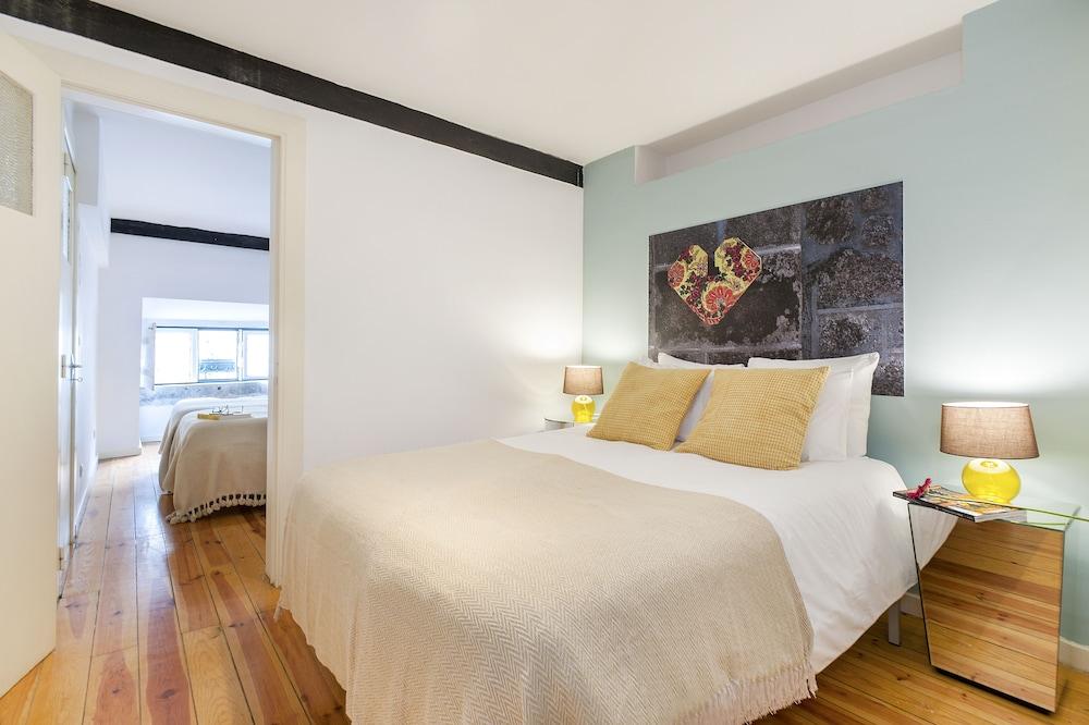 Sé Cathedral - Lisbon Cheese & Wine