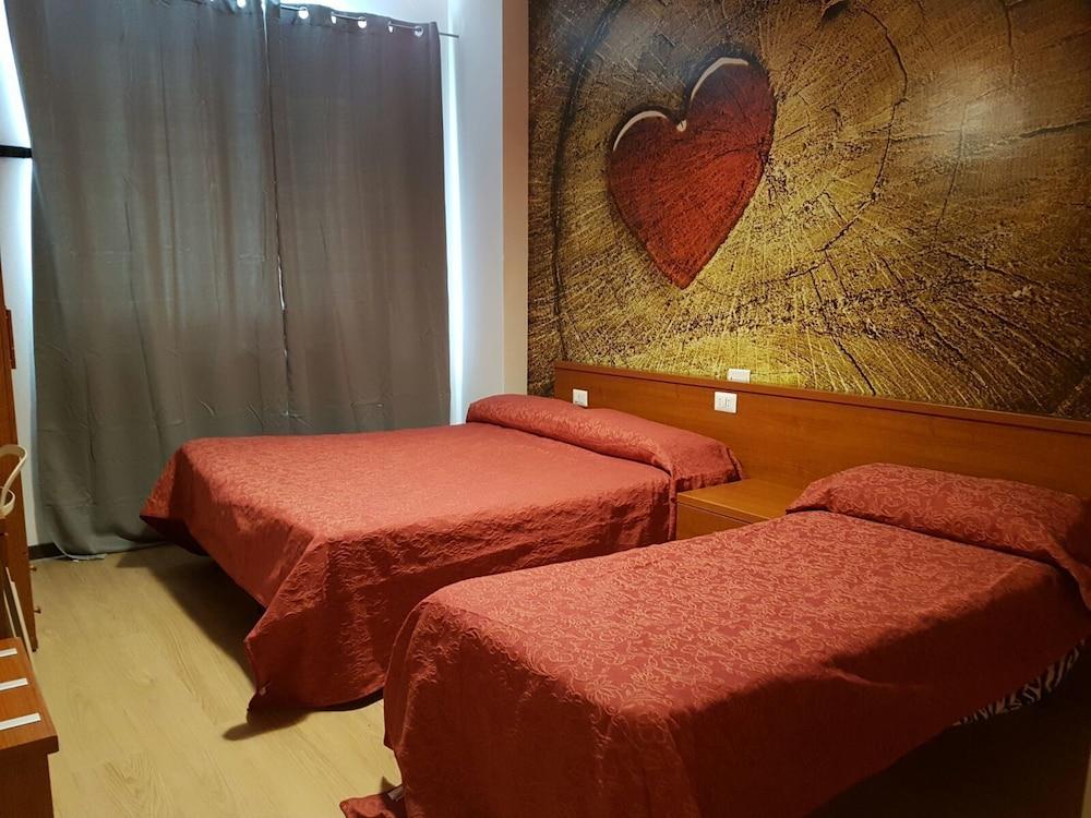 Old Milano House - Hostel