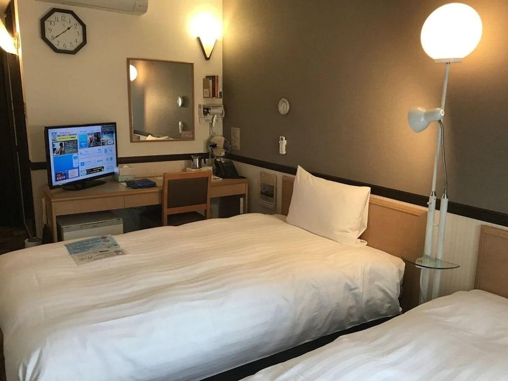 Toyoko Inn Sendai Higashi 2