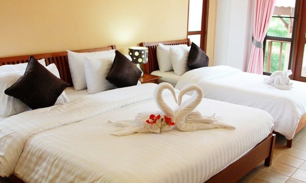 Thongsathit Hill Resort Khao Yai