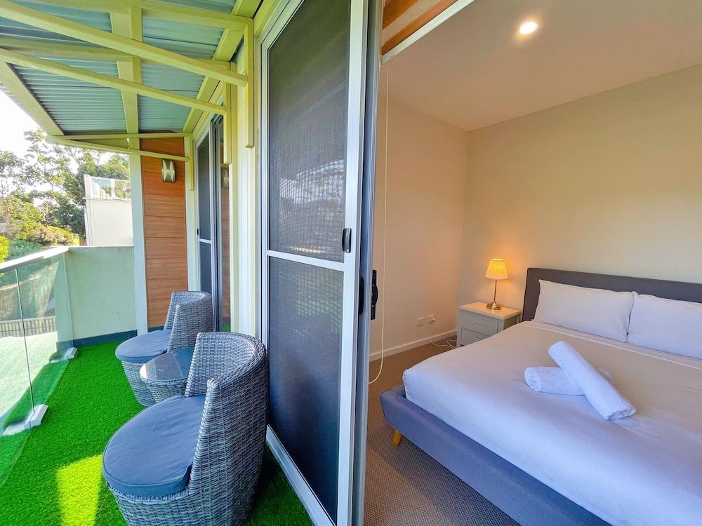 Phillip Island Towers