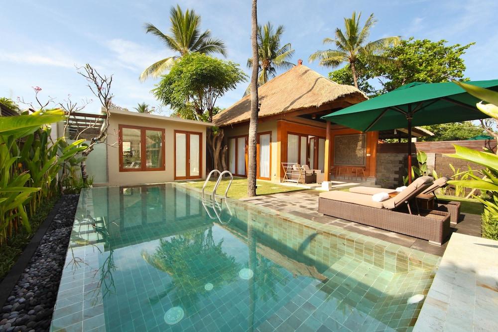Legian Beach Villas