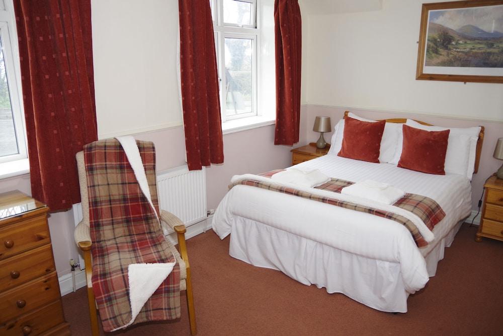 Sneaton Castle Centre