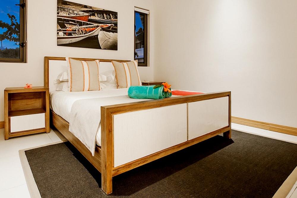 Cap Ouest by Dream Escapes