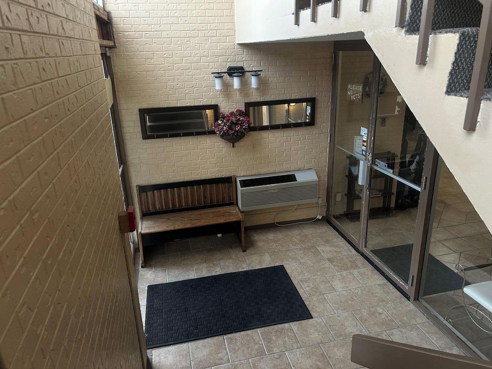 Candlelight Inn by Capital O Scottsbluff