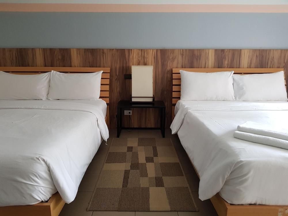 Sathorn Terrace Apartment