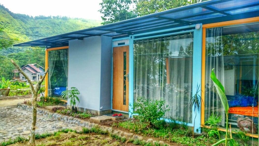 Bromo Ecolodge Hotel