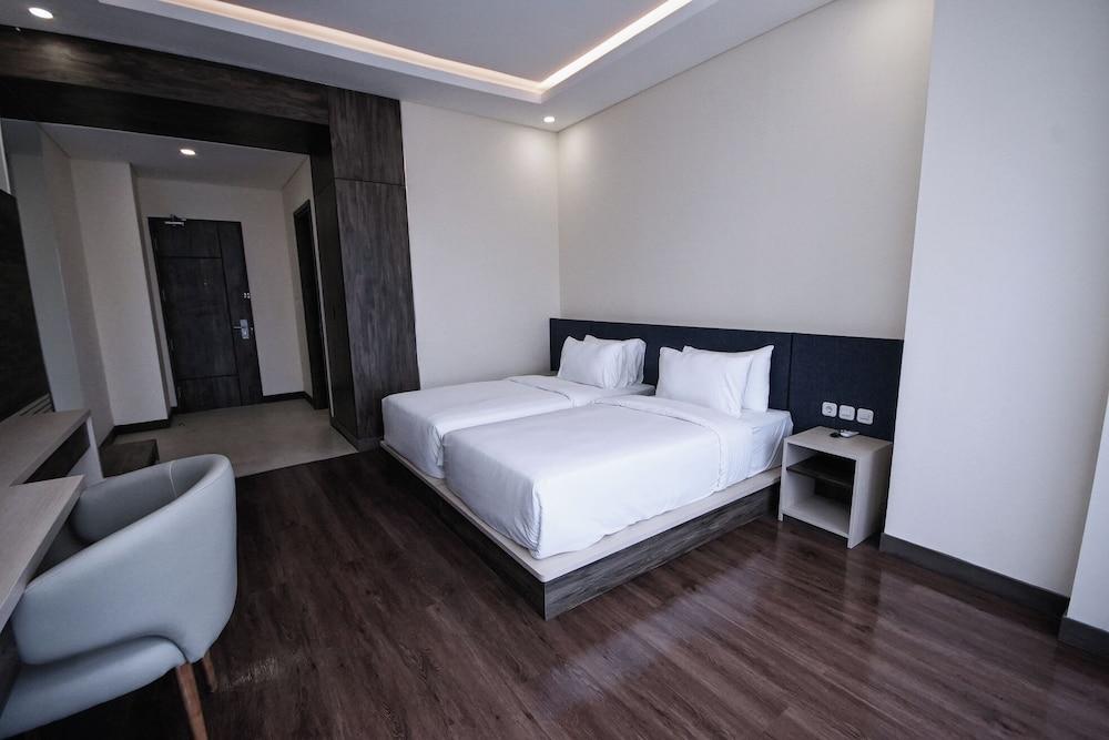 Grand Permata Hijau Hotel