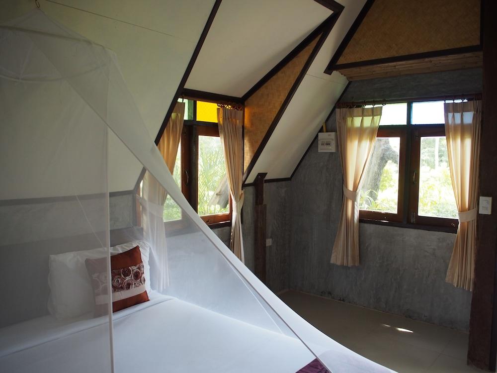 Lanta Happy Hill Resort