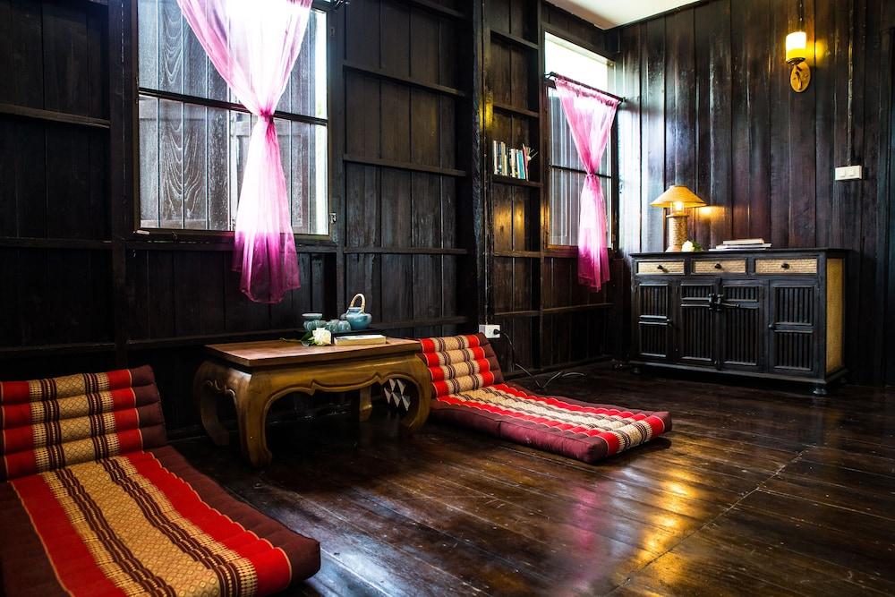 Rachamankha Thai Villa