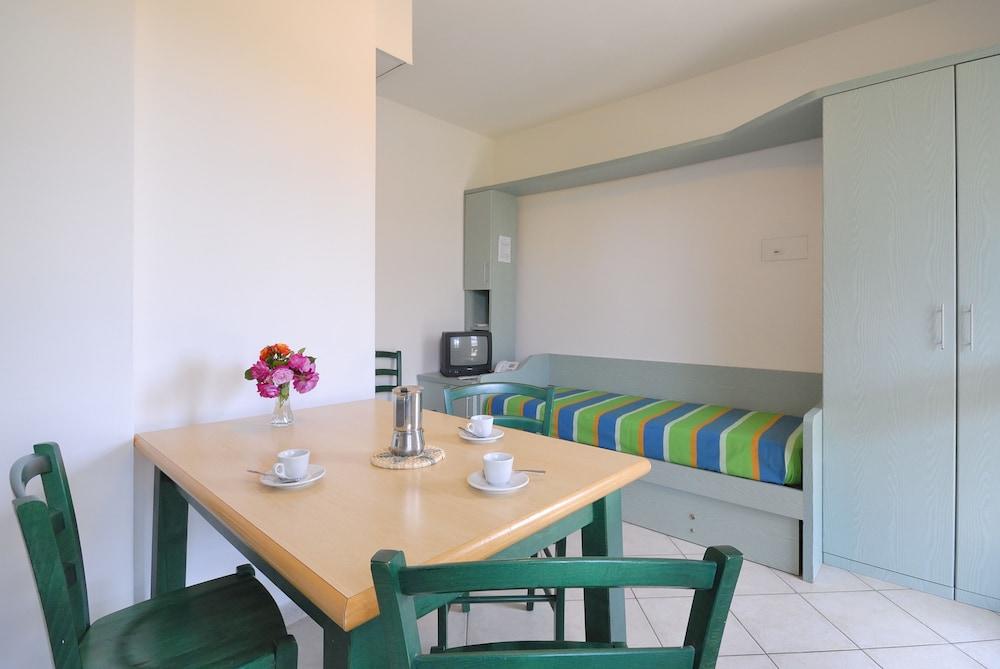 La Cecinella Apartments