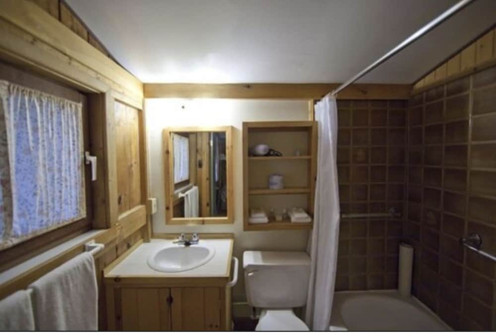 Green Chalets at Scotch Pine Lane