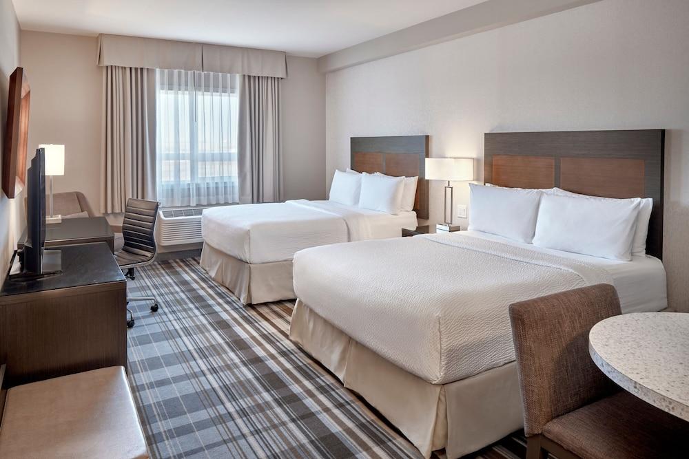 Fairfield Inn & Suites by Marriott Airdrie