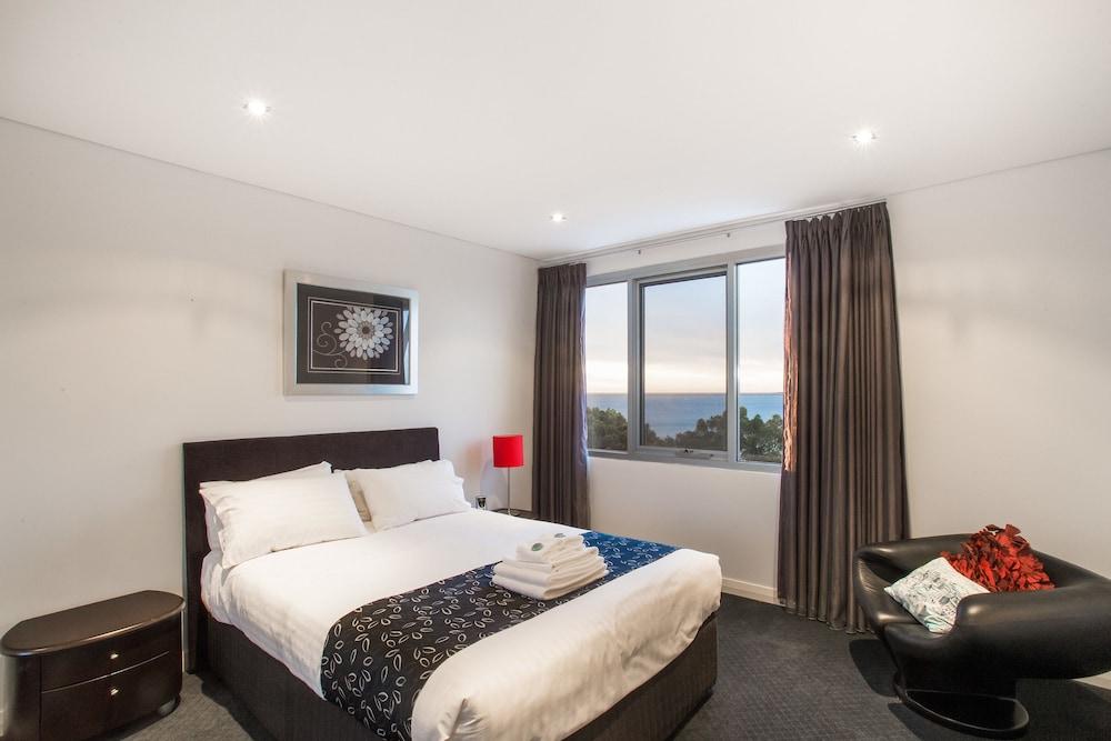 Spinnakers by Rockingham Apartments