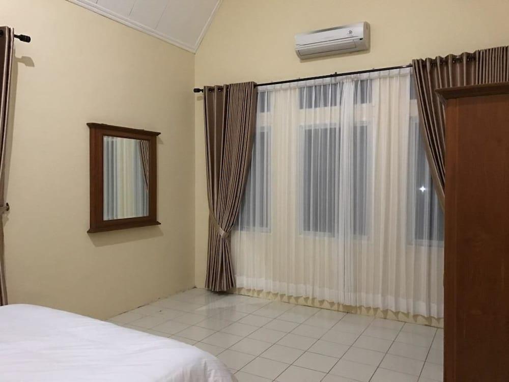 Villa Sofia Kota Bunga