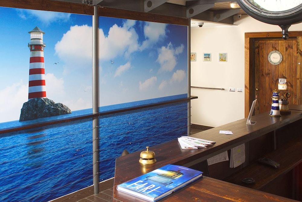 Residenza Pizzofalcone