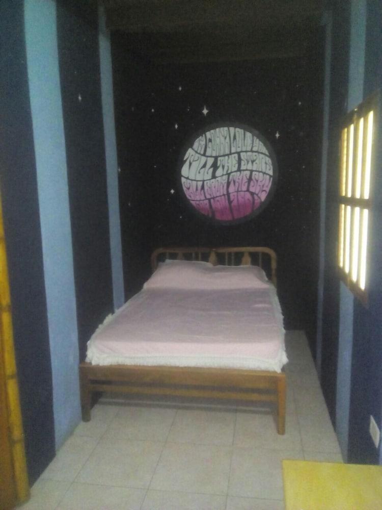 Morrison Hotel Montañita