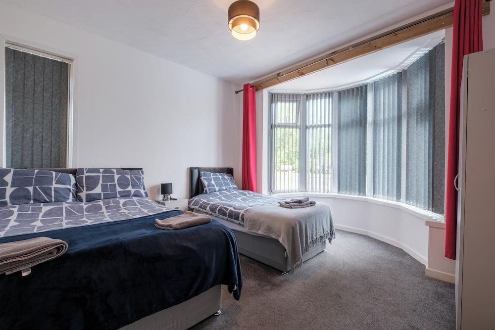 OYO The Pickering Park