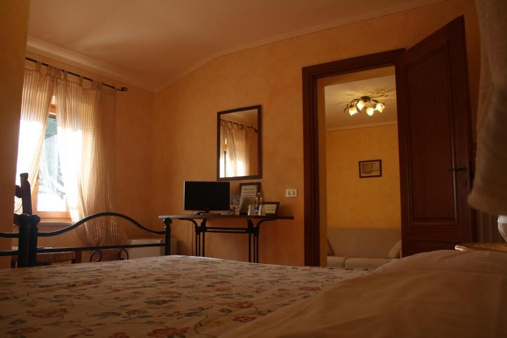 Agriturismo La Pisana