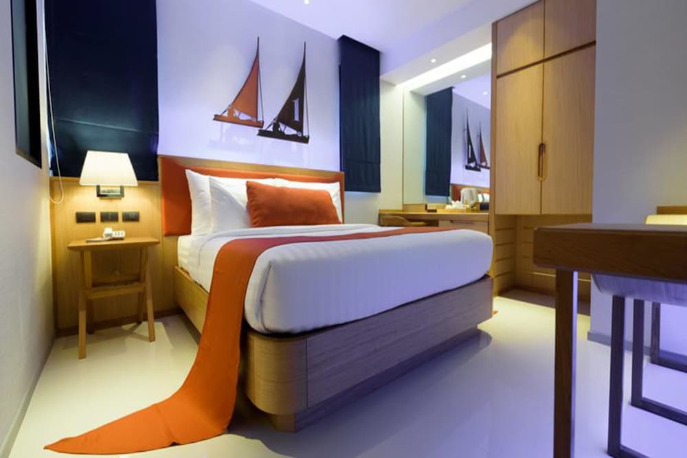 Deep Blue Z10 Pattaya