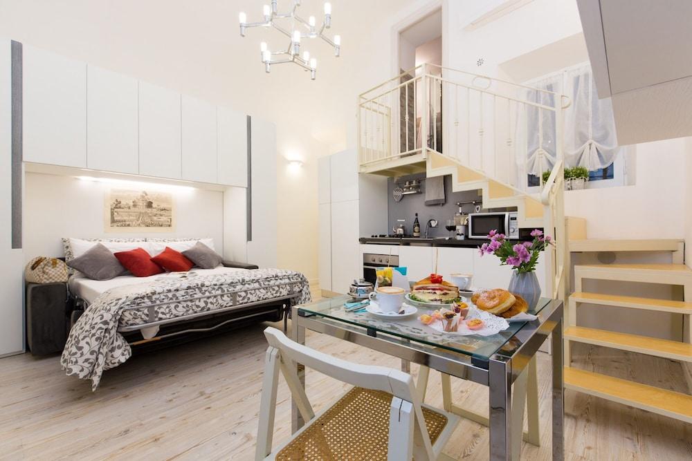 Navona Open Space Aparthotel