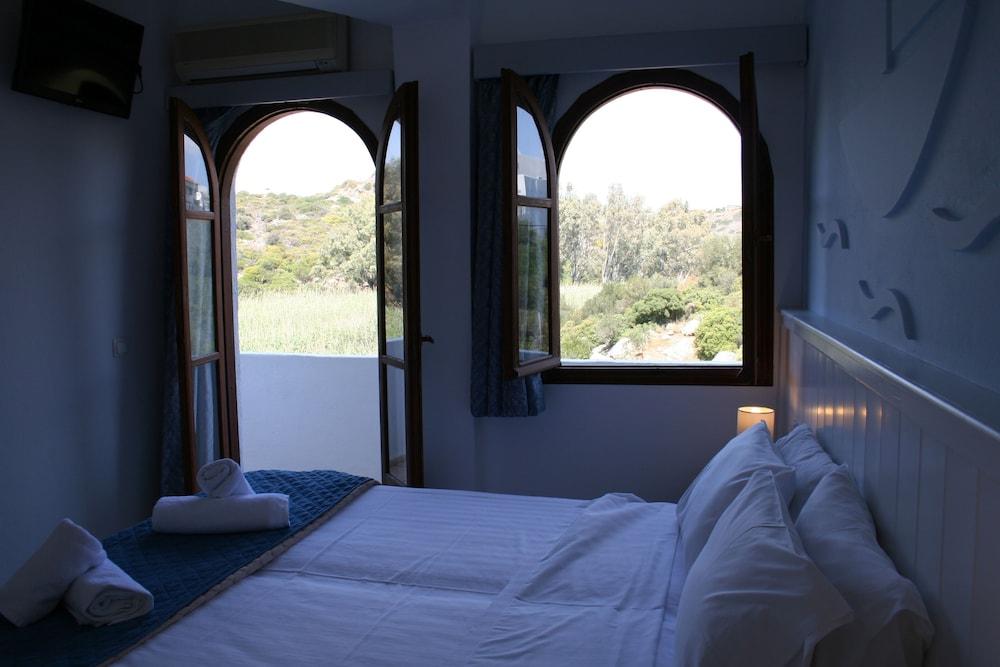 Naiades Almiros River Hotel