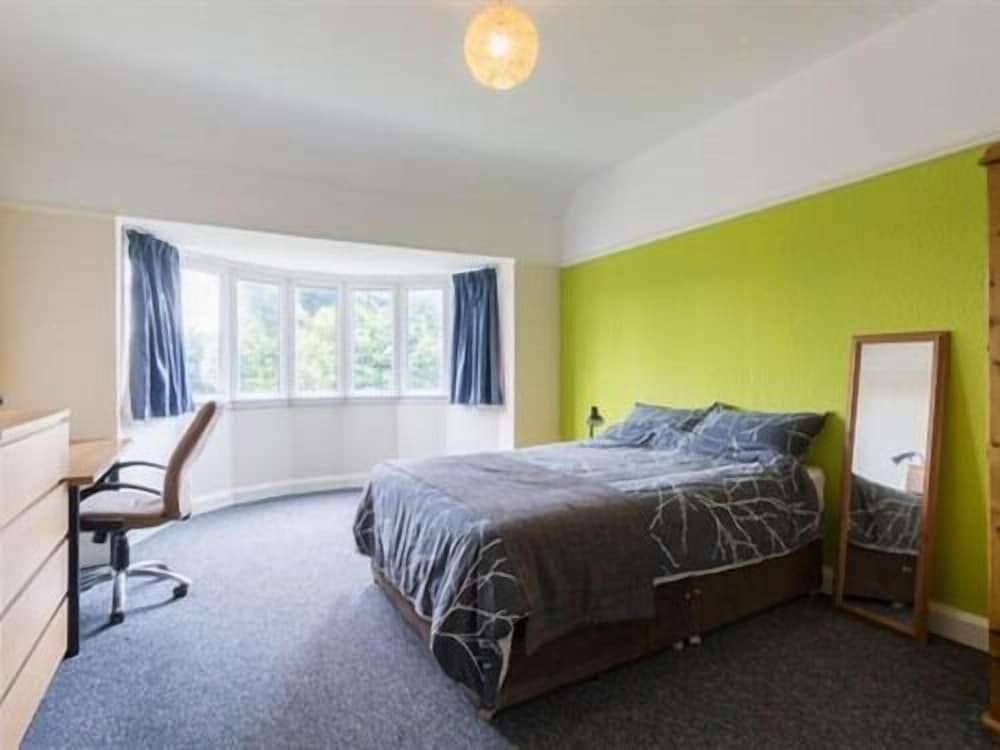 Birmingham Guest House 2