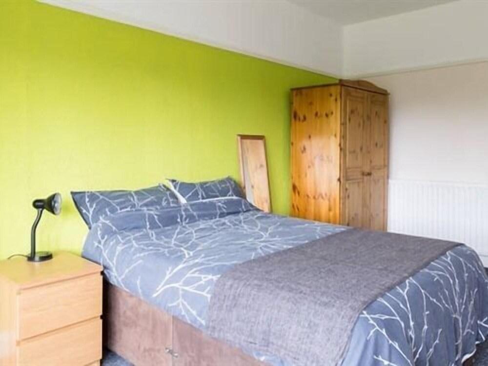 Birmingham Guest House 2