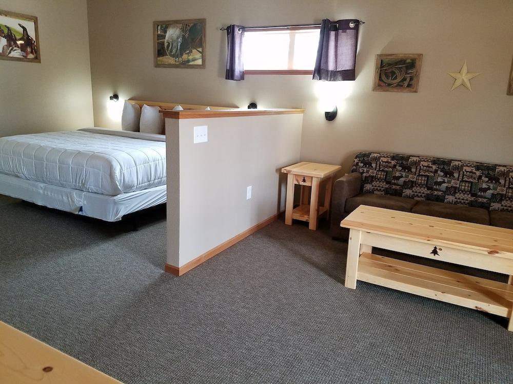 Woodside Old Towne Hotel