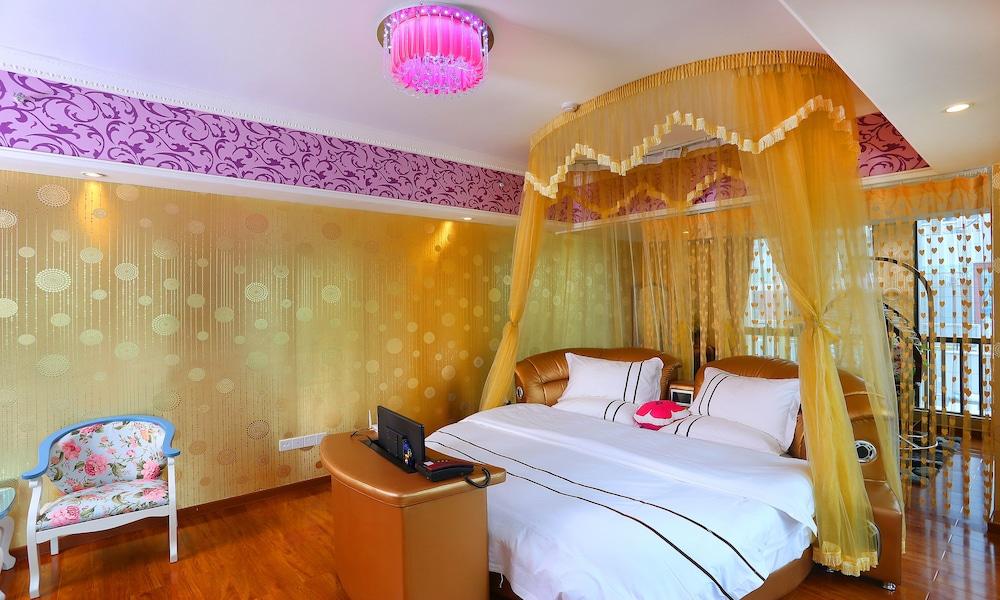 Guangzhou Easy Into the Theme Hotel